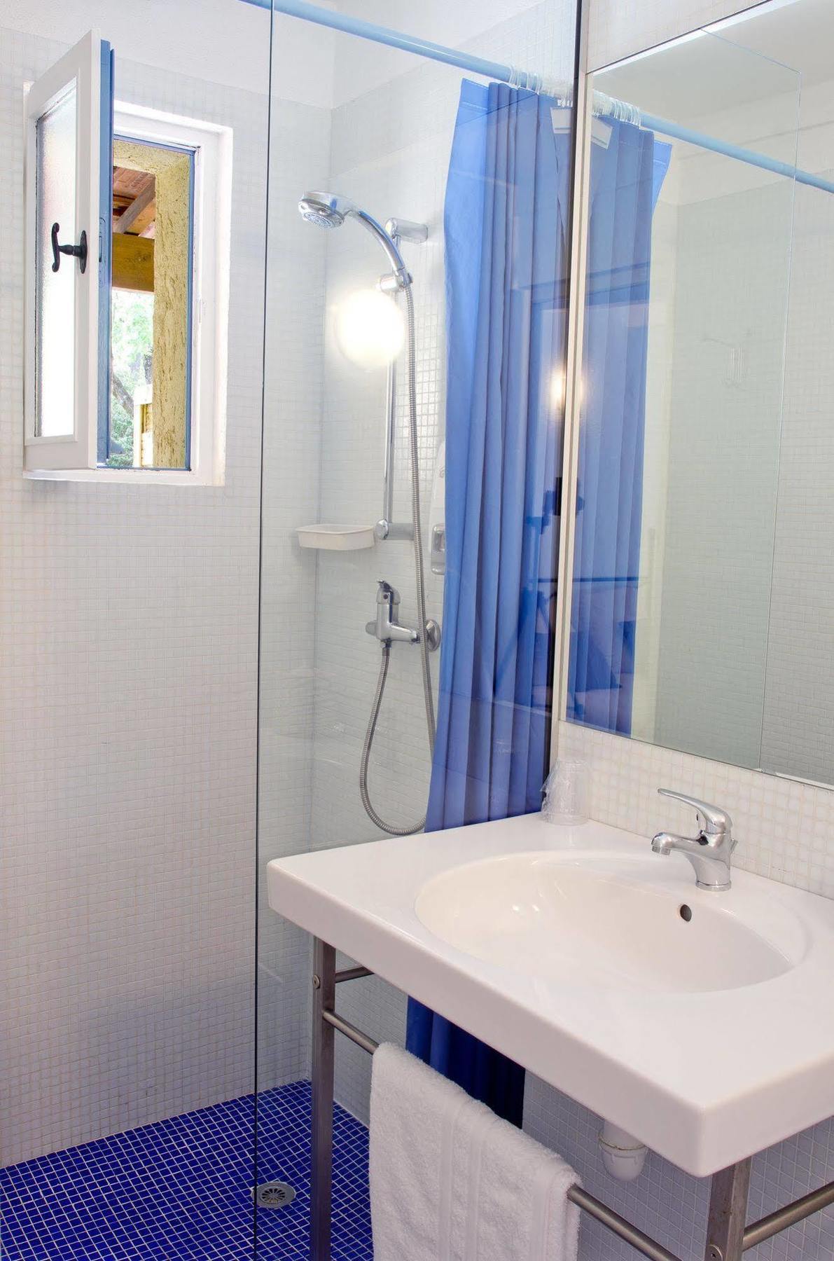 Hotel Lou Valen Le Val Екстериор снимка
